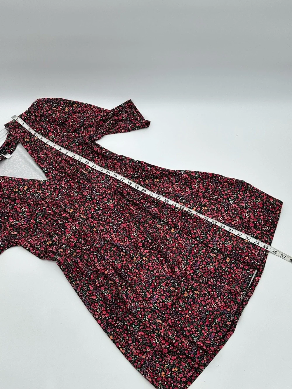 Anthropologie Hutch Floral V-Neck Women's Dress in Pink floral size M